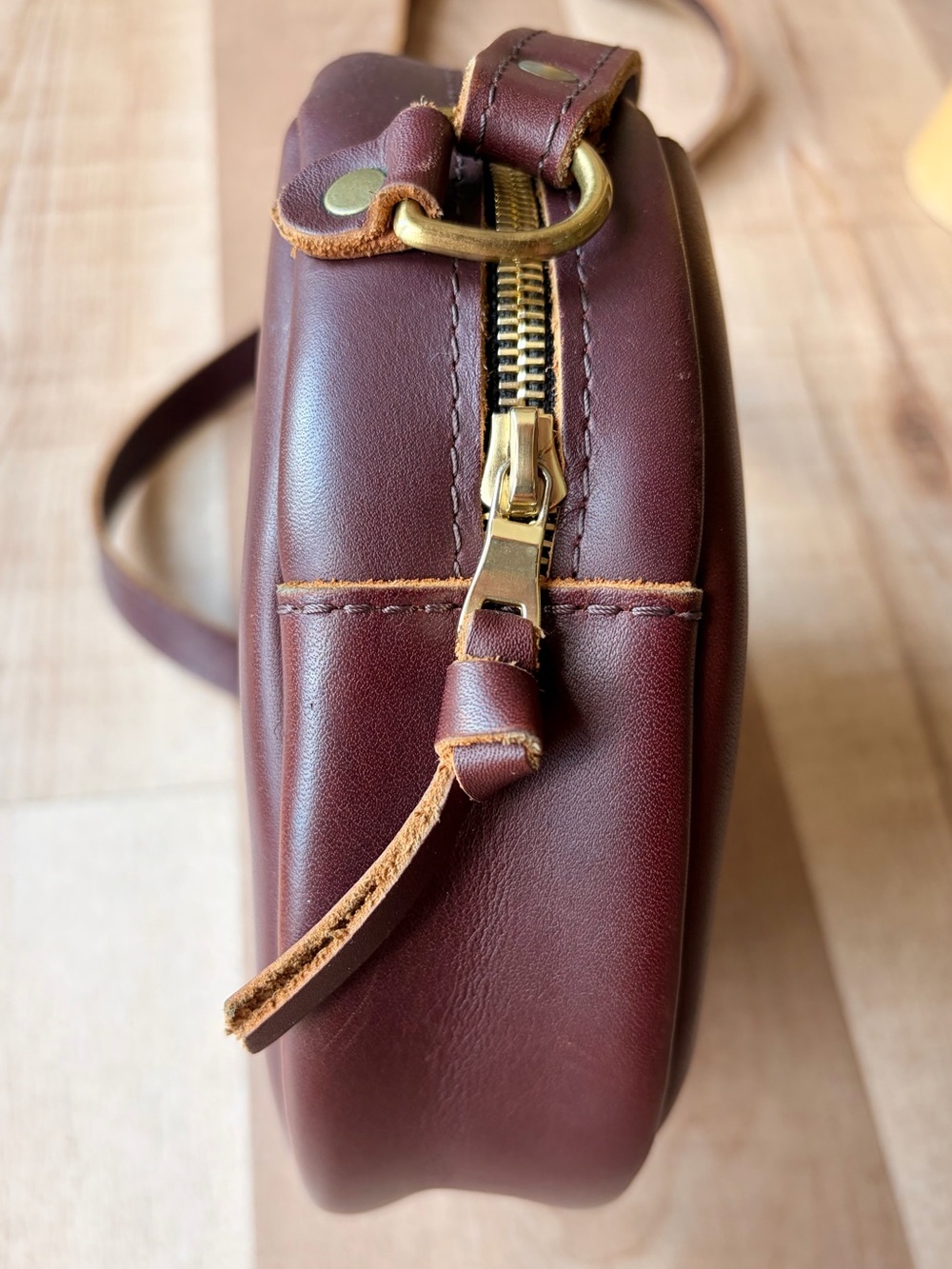 Portland Leather Large Circle Crossbody Bag - Cognac - Picture 6 of 12